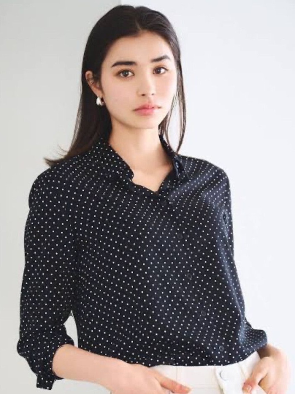 Uniqlo Black and White Polka Dot Shirt